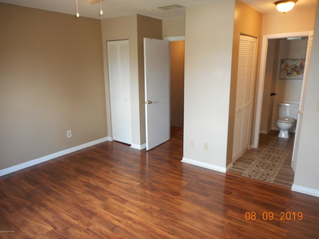 1010 Pine Tree Drive - Photo 9