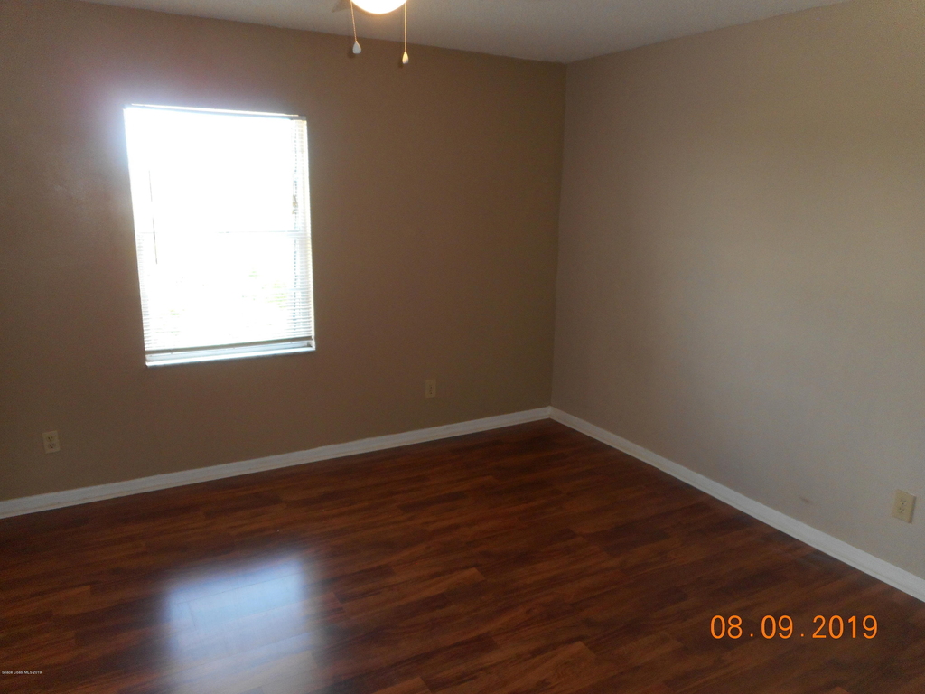 1010 Pine Tree Drive - Photo 13