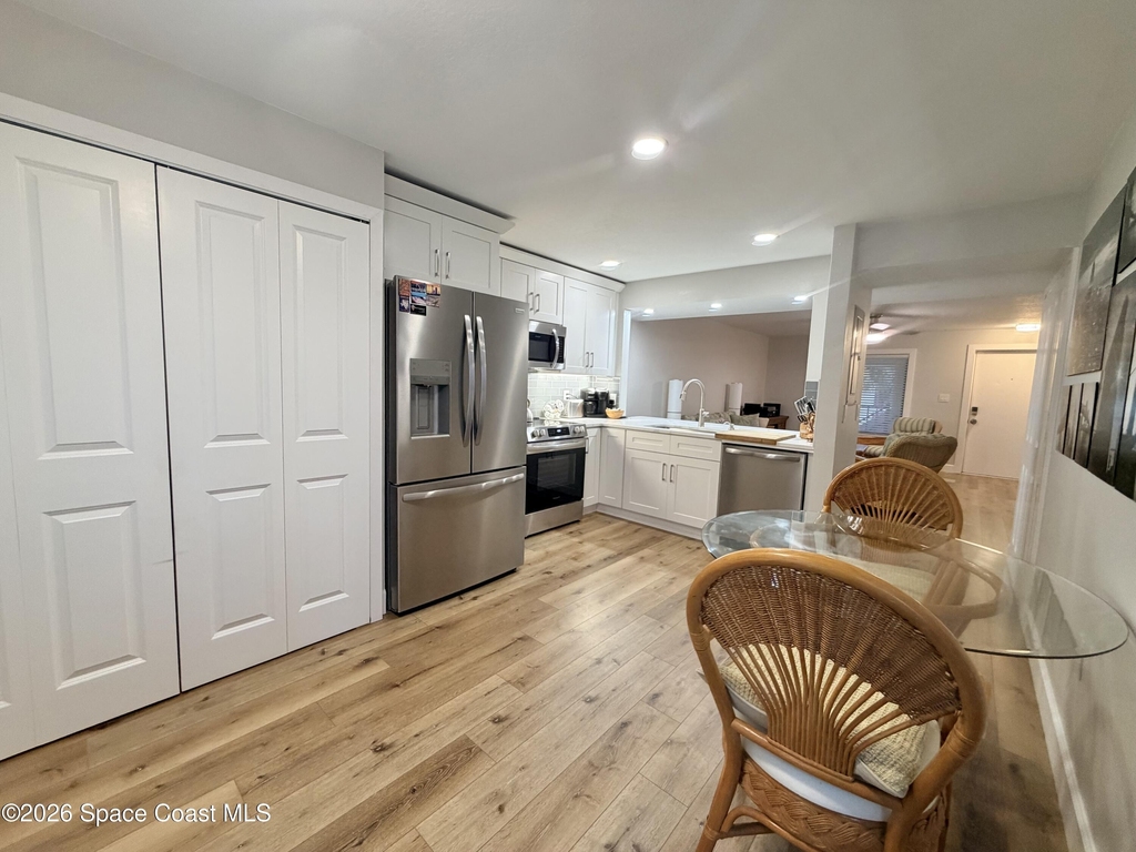 200 International Drive - Photo 2