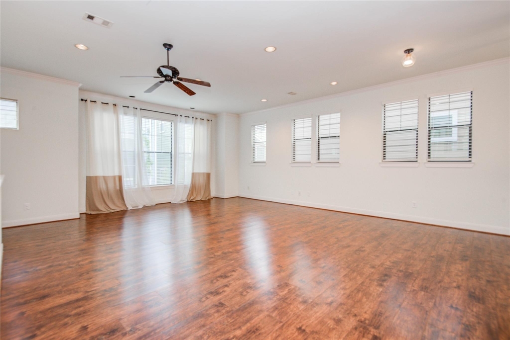 2414 Charleston Street - Photo 18