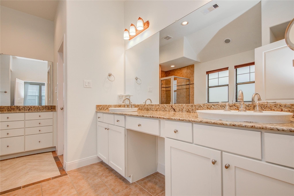 2414 Charleston Street - Photo 28