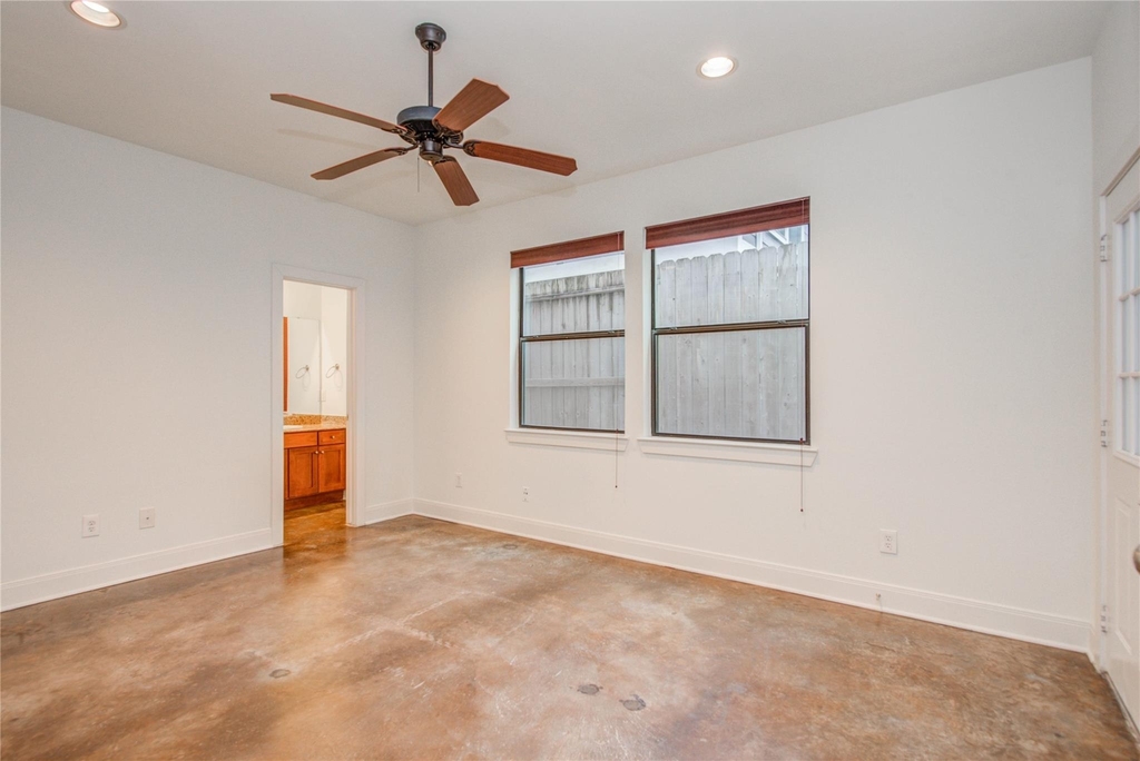 2414 Charleston Street - Photo 5
