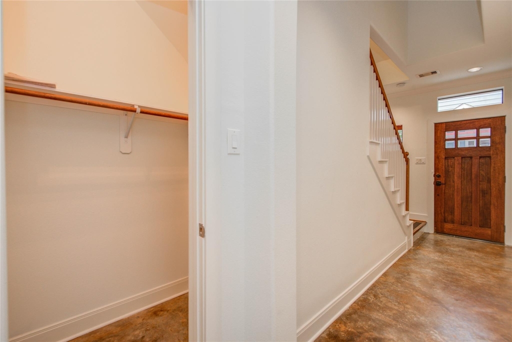 2414 Charleston Street - Photo 8