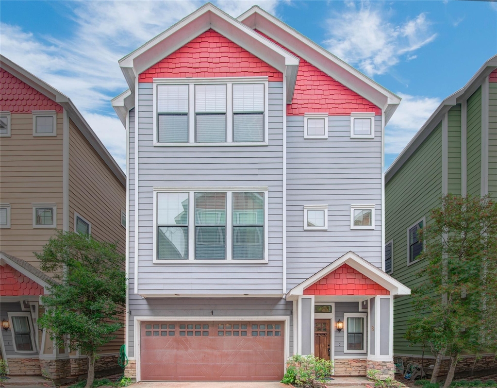2414 Charleston Street - Photo 0