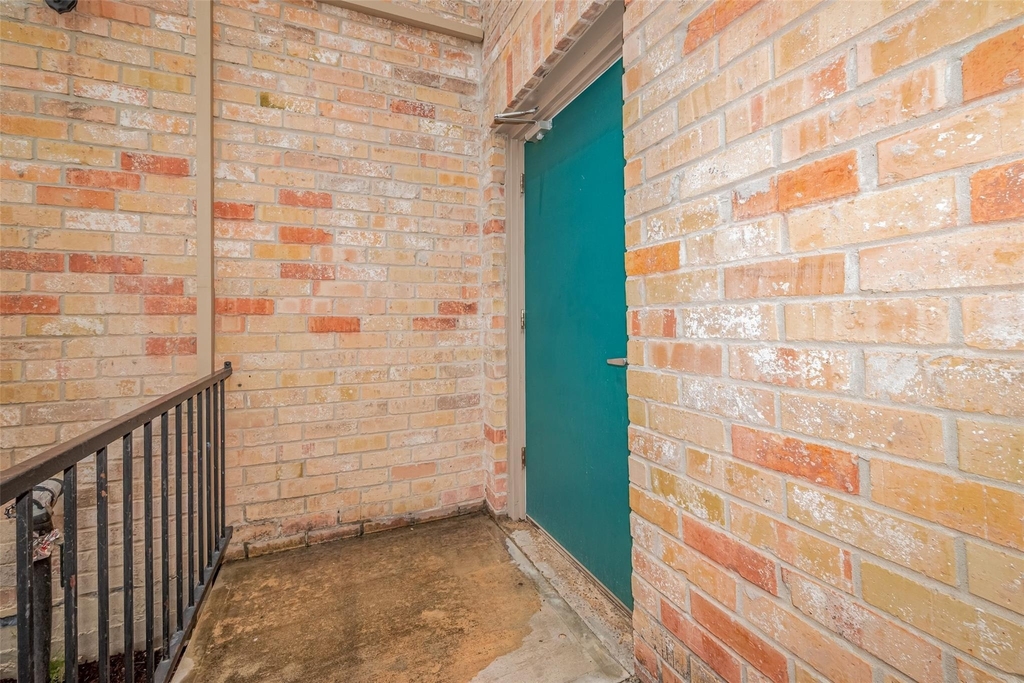 2475 Underwood Street - Photo 3