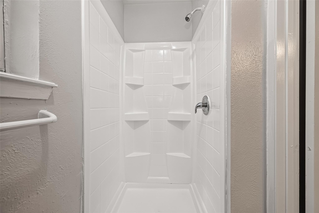 24050 Spring Briar Lane - Photo 26