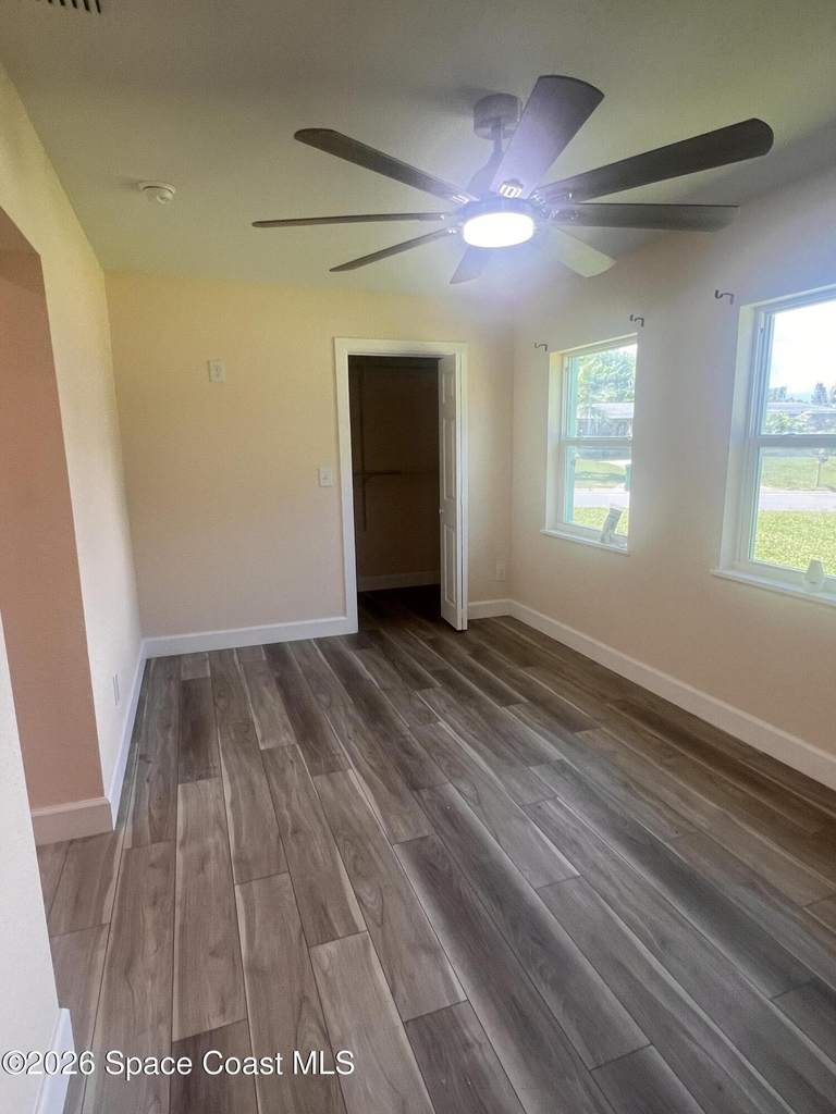 511 Palm Avenue - Photo 16
