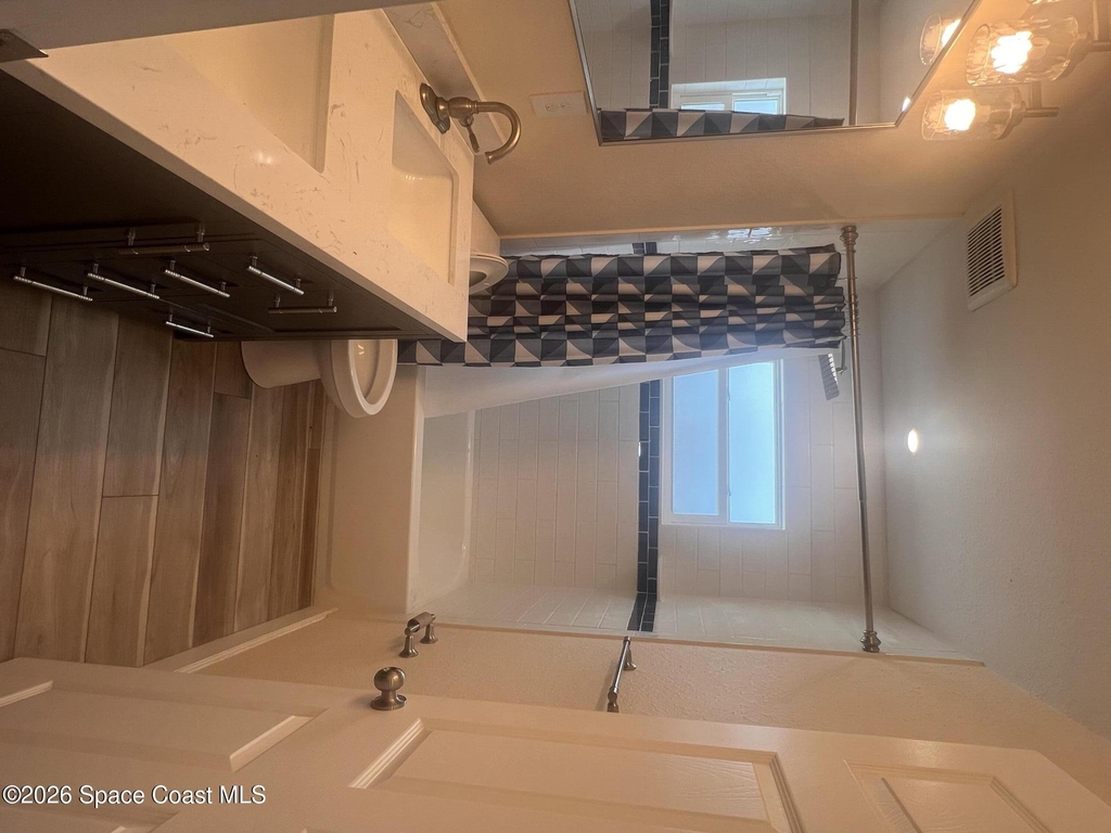 511 Palm Avenue - Photo 13