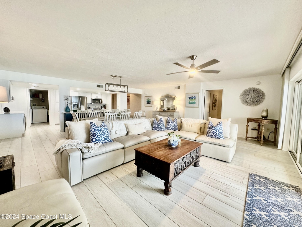 6770 Ridgewood Avenue - Photo 12