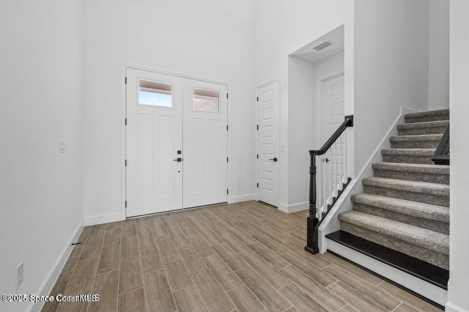 2737 Kamin Drive - Photo 2