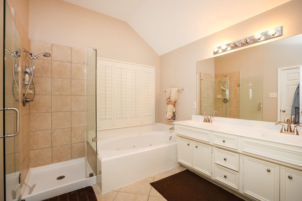 14211 Pinefrost Lane - Photo 16