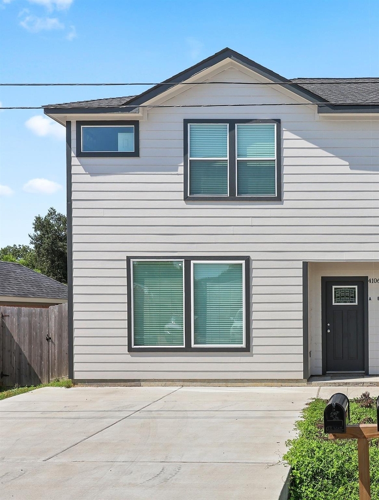 4106 White Street - Photo 4