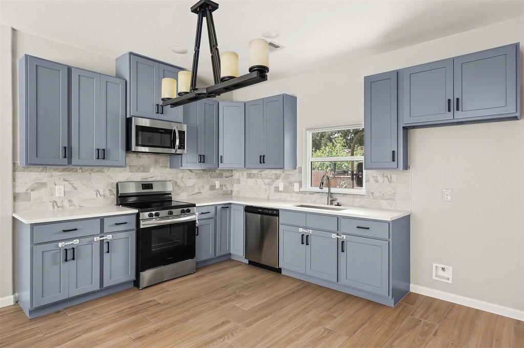 4106 White Street - Photo 0