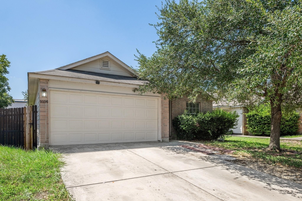 9106 Laguna Rio - Photo 0