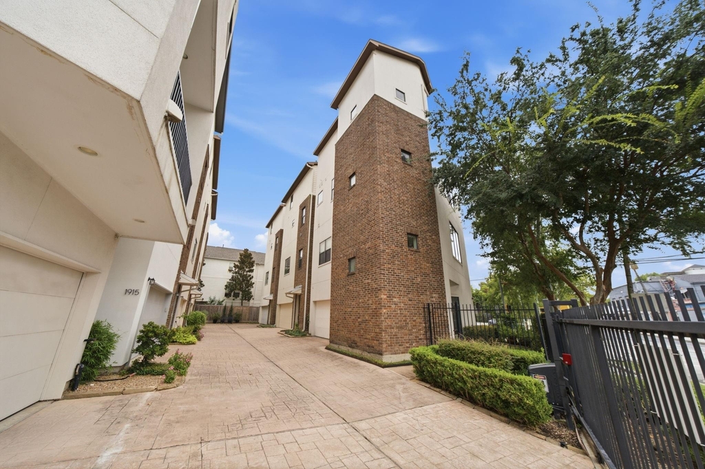 1320 Welch Street - Photo 26
