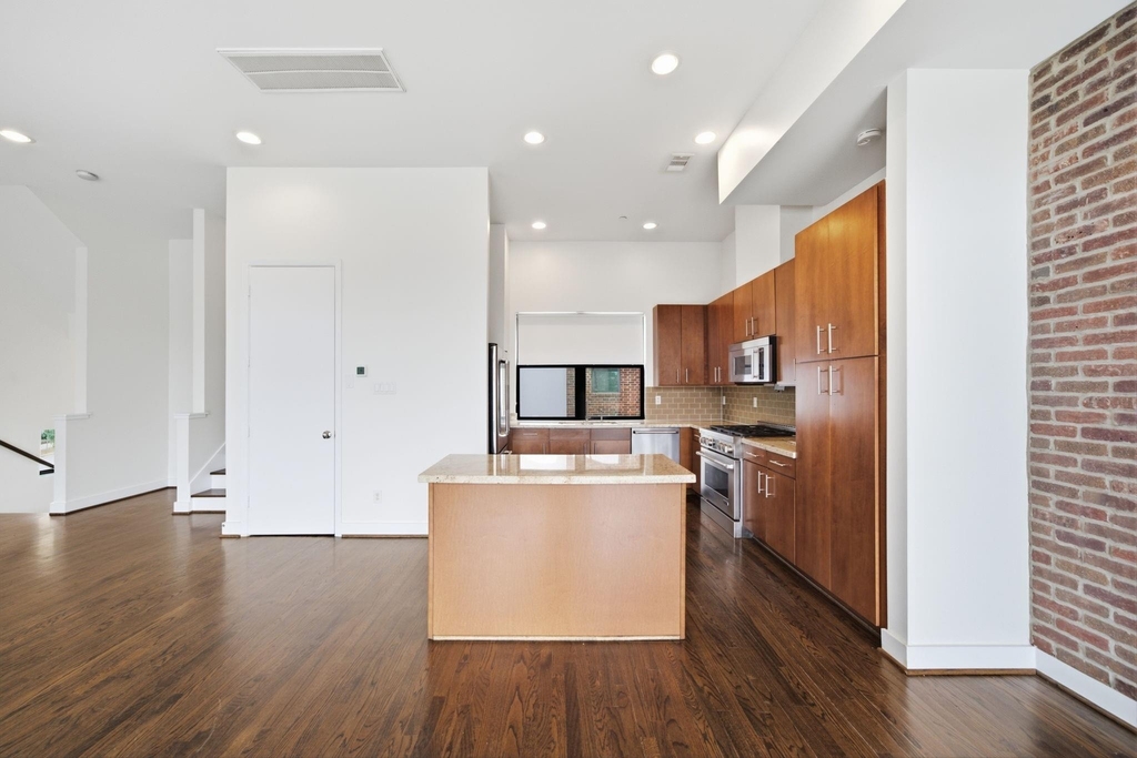1320 Welch Street - Photo 10