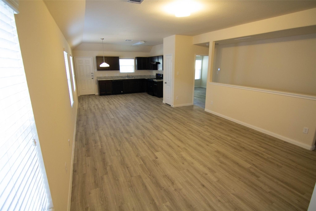 154 Spring Meadows Circle - Photo 4