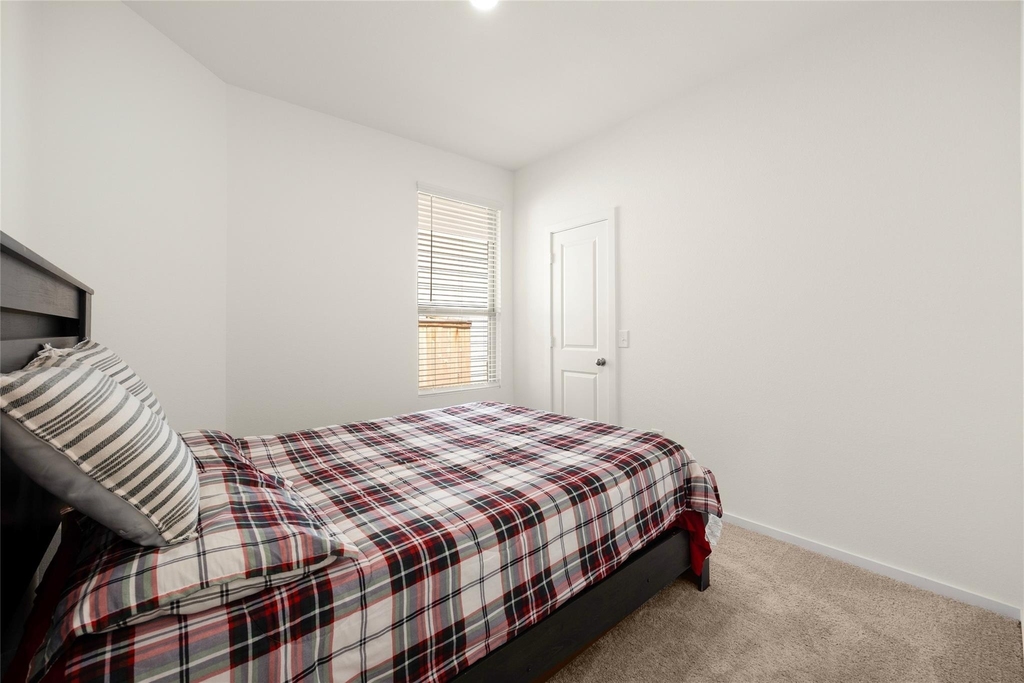 16956 Juniper Blossom Bend - Photo 5