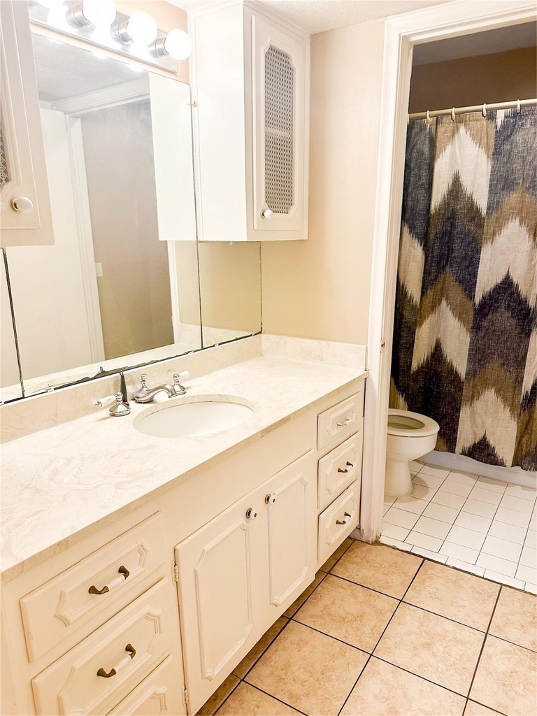 7600 Burgoyne Road - Photo 5