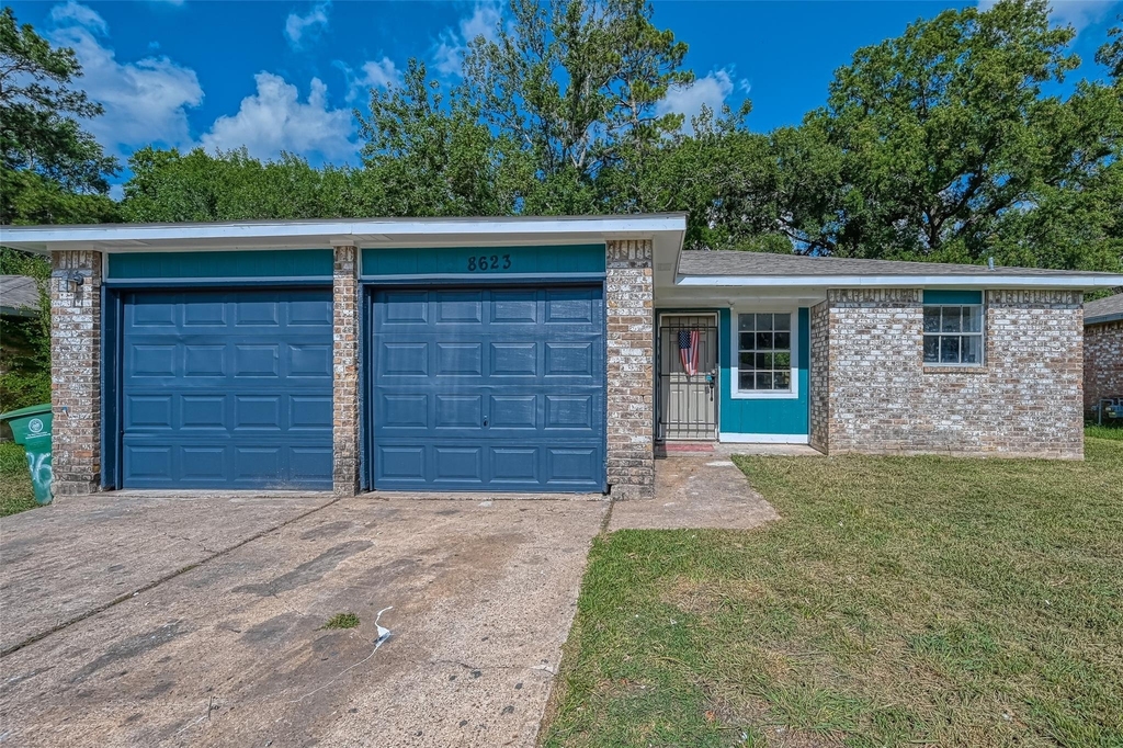 8623 Valley Forest Drive - Photo 5