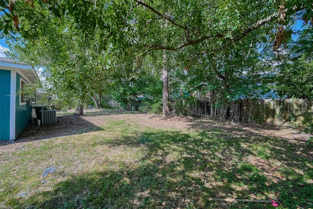 8623 Valley Forest Drive - Photo 33