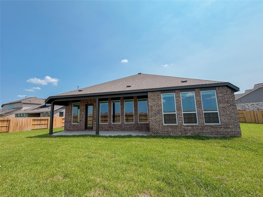 2503 Pine Bluff Drive - Photo 16