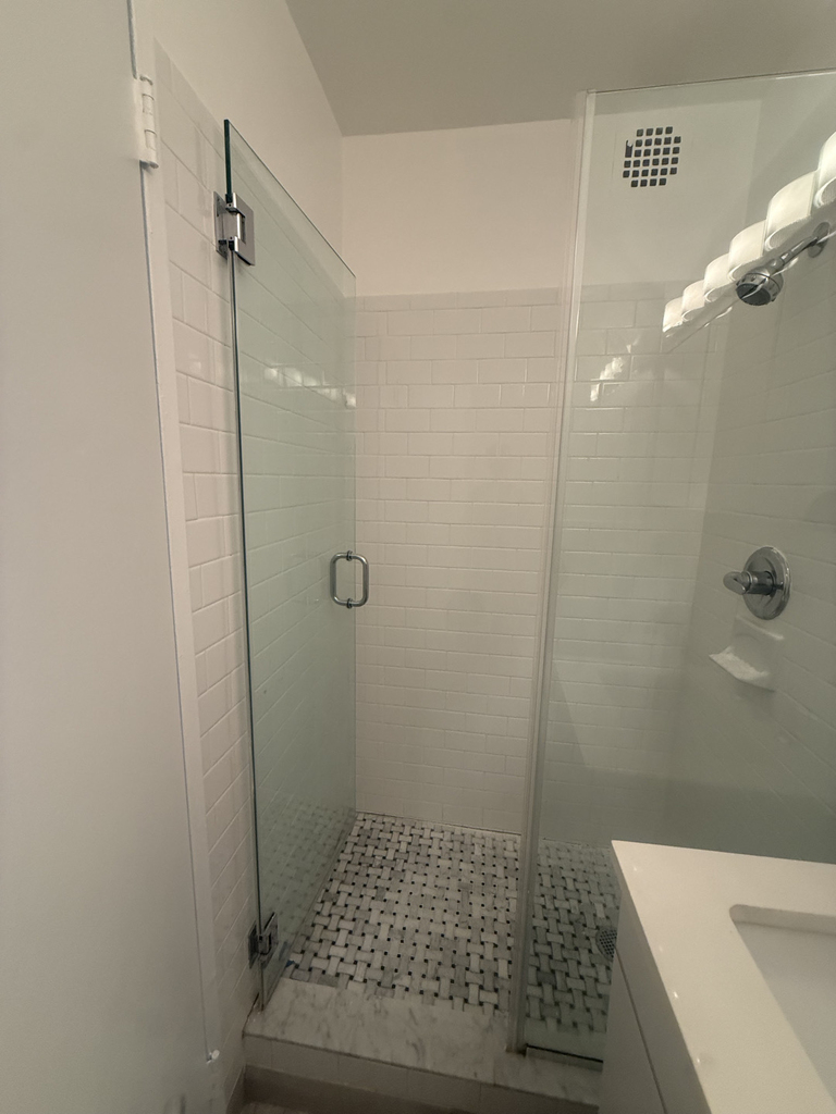 400 East 89th Street - Photo 8