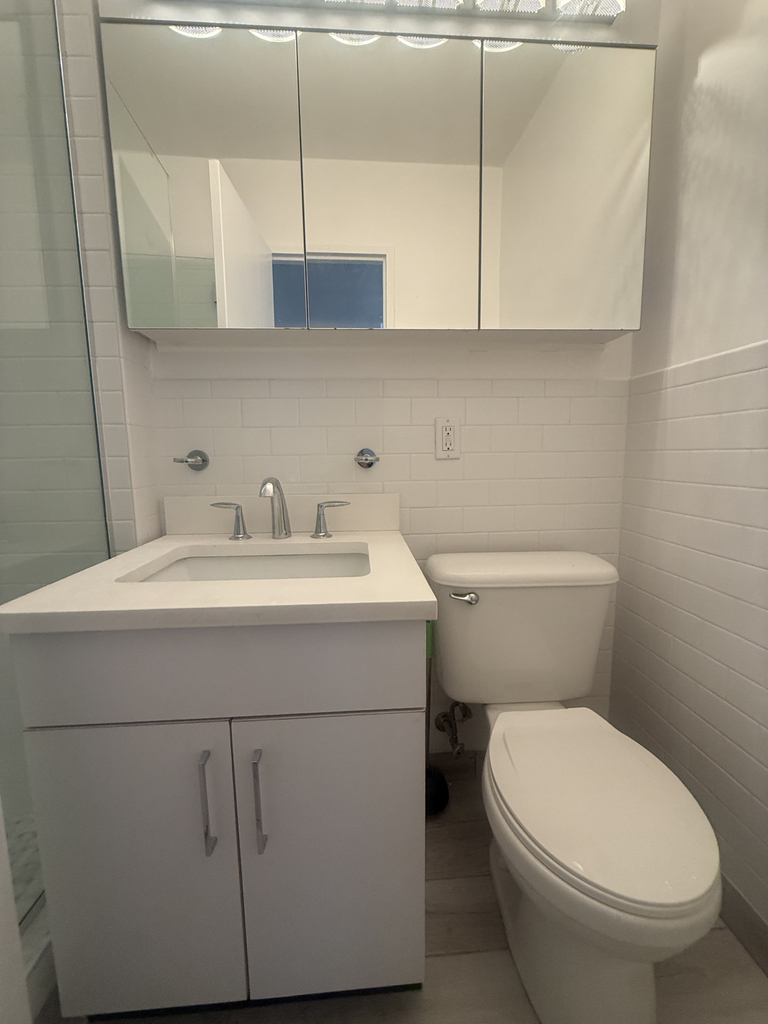 400 East 89th Street - Photo 7