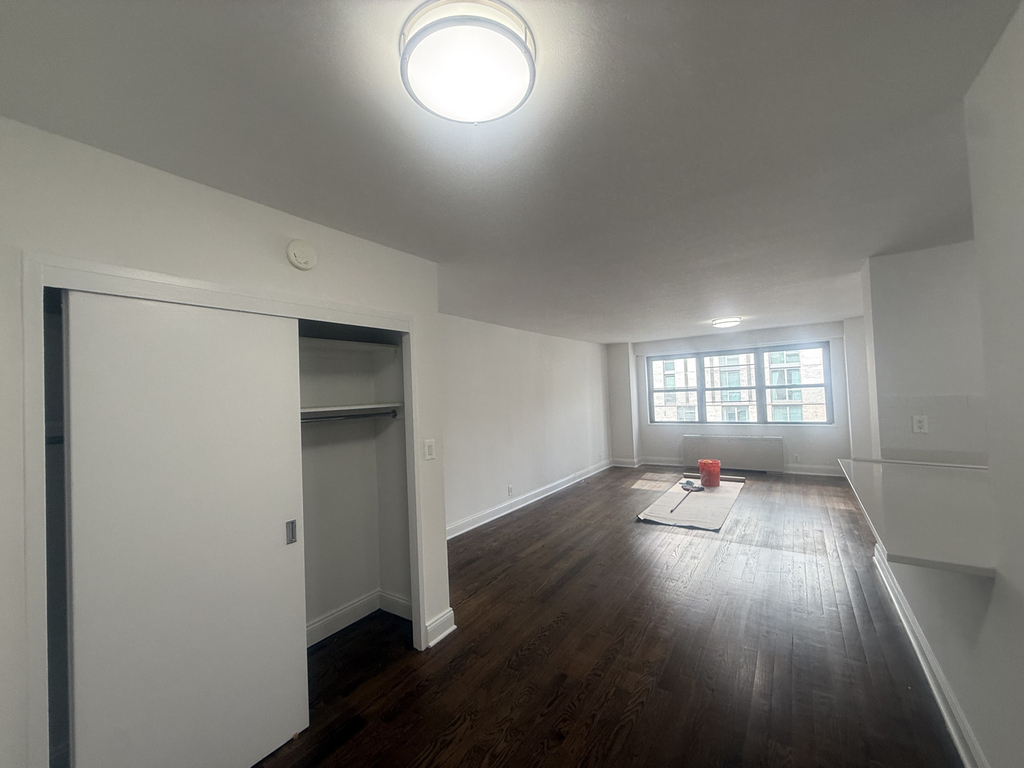 400 East 89th Street - Photo 0