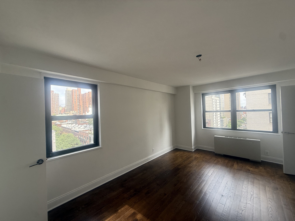 400 East 89th Street - Photo 10