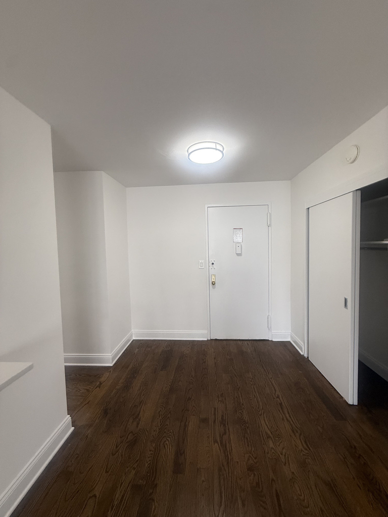 400 East 89th Street - Photo 13