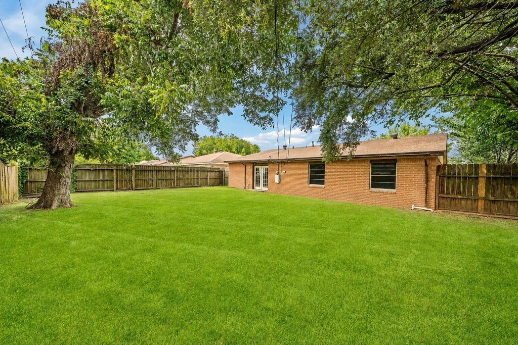 806 Shawnee Street - Photo 23