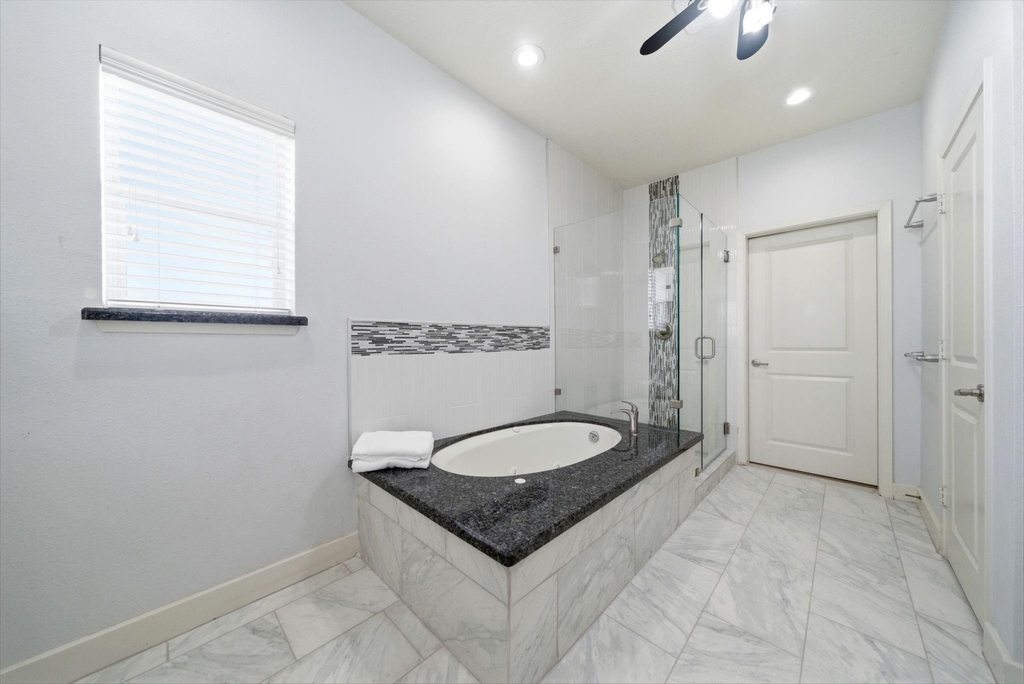 1910 Fletcher Street - Photo 28