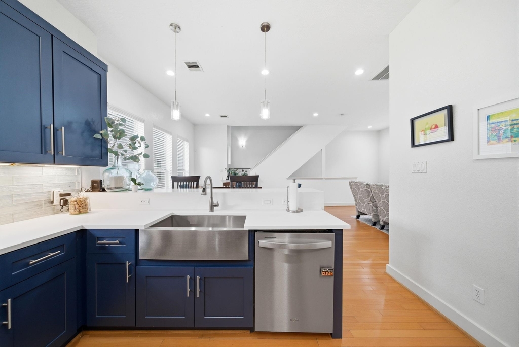 1910 Fletcher Street - Photo 17