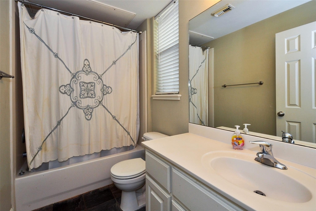 1613 Detering Street - Photo 24