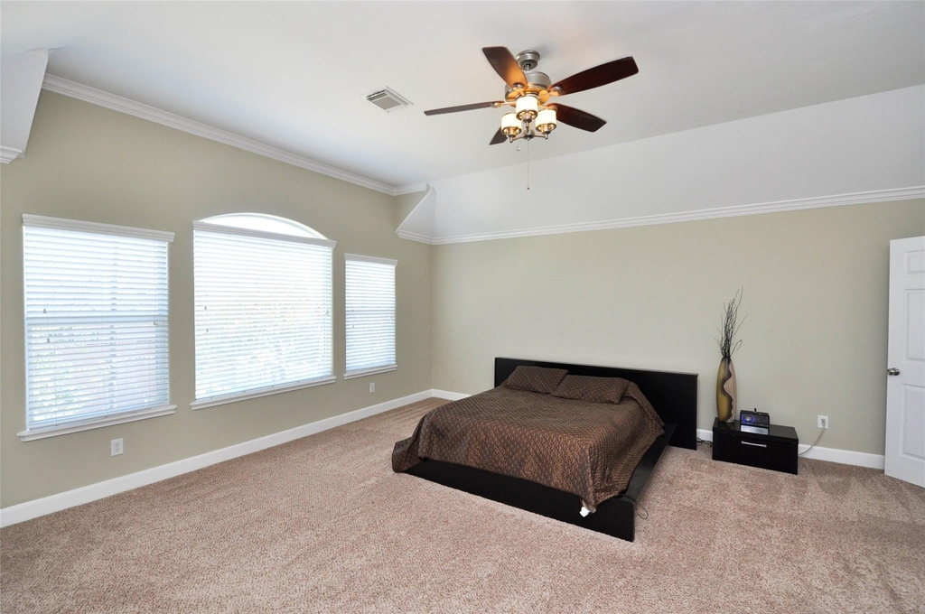 1613 Detering Street - Photo 16