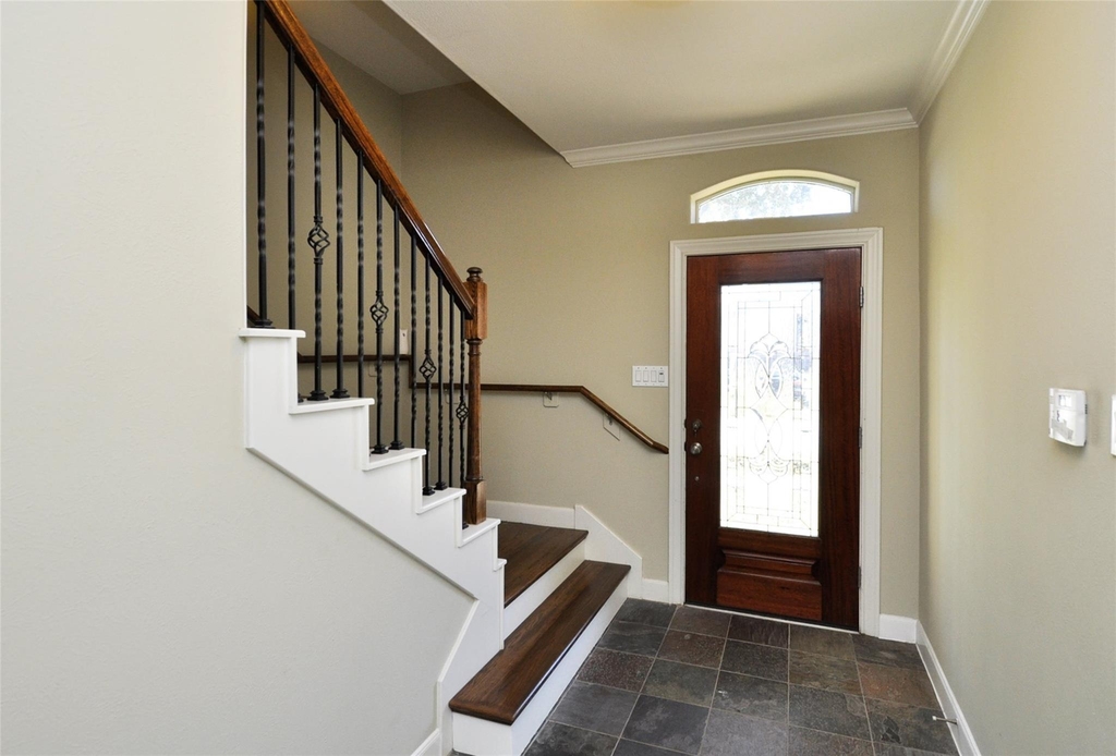 1613 Detering Street - Photo 3