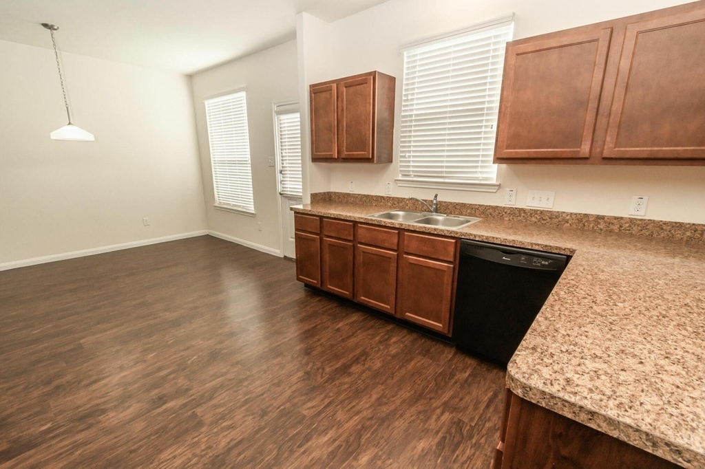 19 Leisure Shore Court - Photo 1