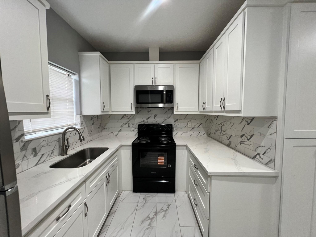 3130 Walnut Bend Lane - Photo 1