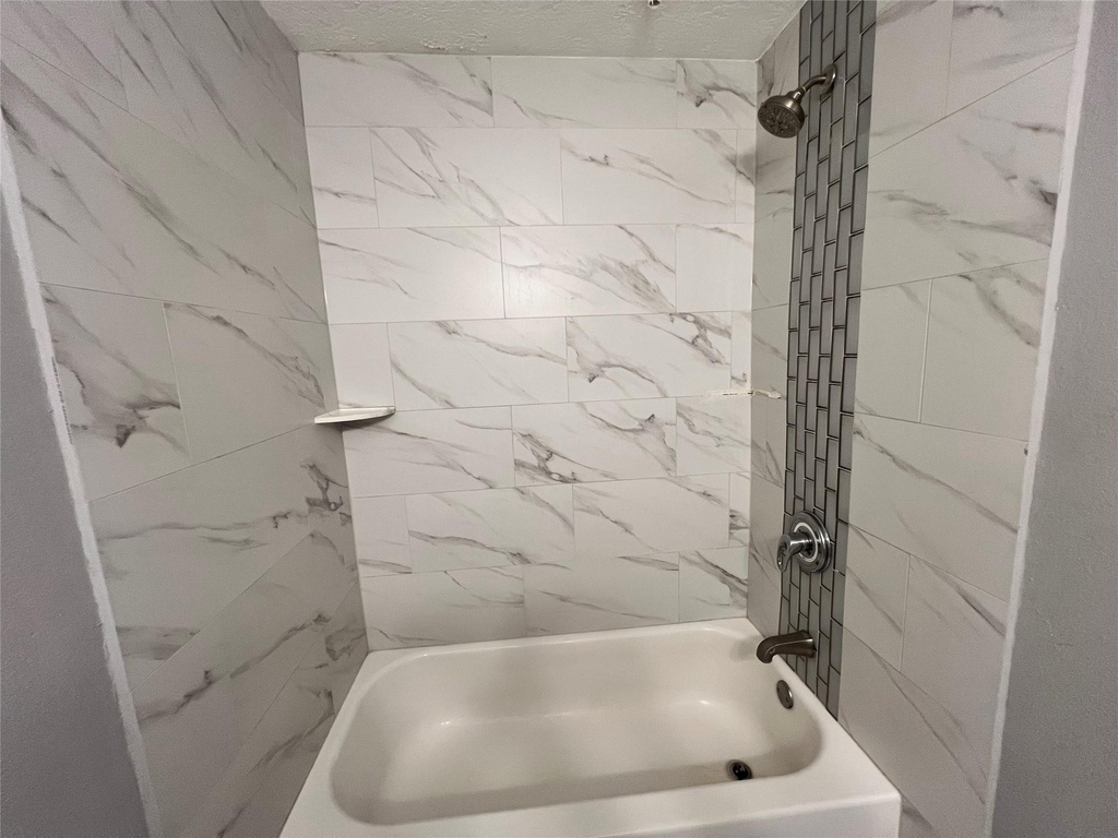 3130 Walnut Bend Lane - Photo 7