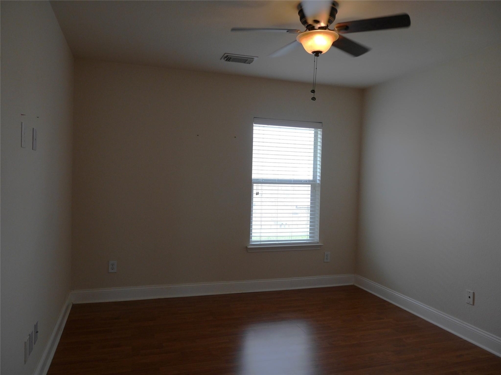 7911 Burning Oak Lane - Photo 30