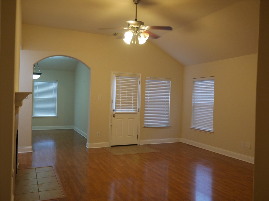 7911 Burning Oak Lane - Photo 16