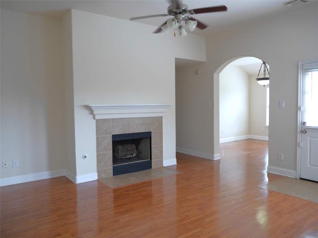 7911 Burning Oak Lane - Photo 18