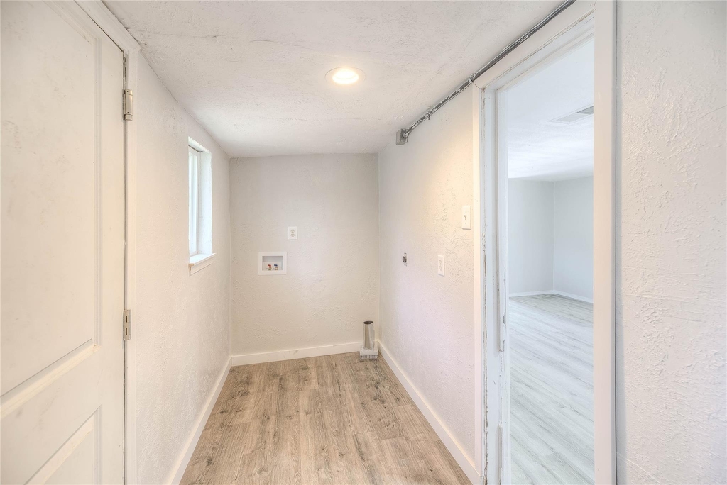 328 W Sherwood Drive - Photo 7
