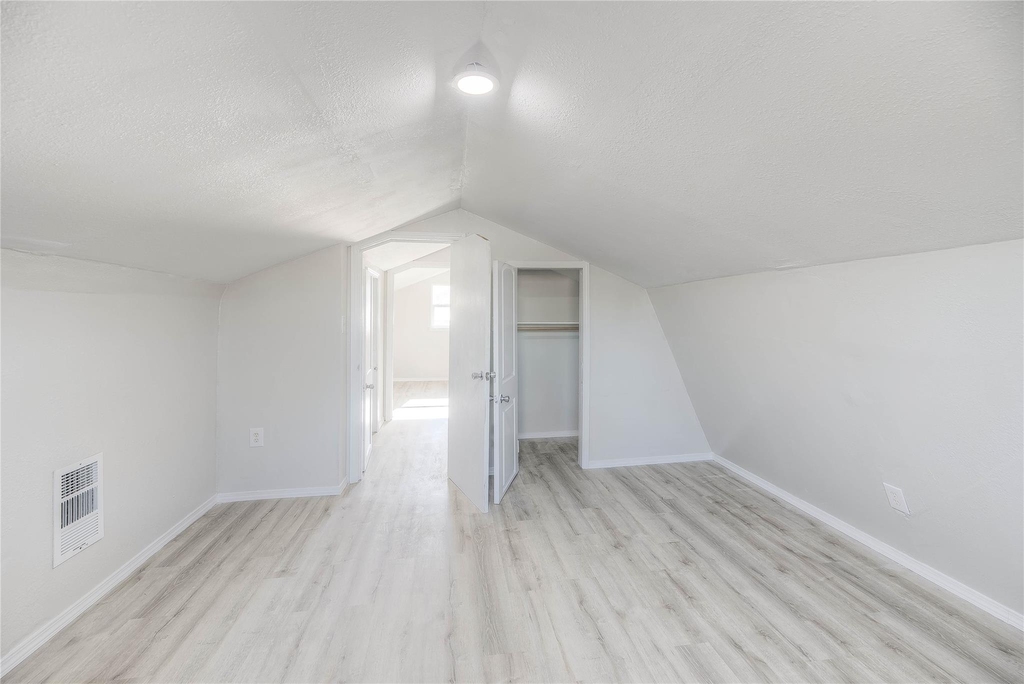 328 W Sherwood Drive - Photo 13
