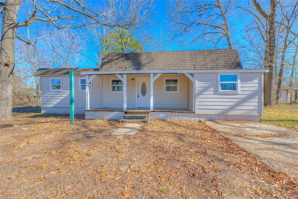 328 W Sherwood Drive - Photo 0