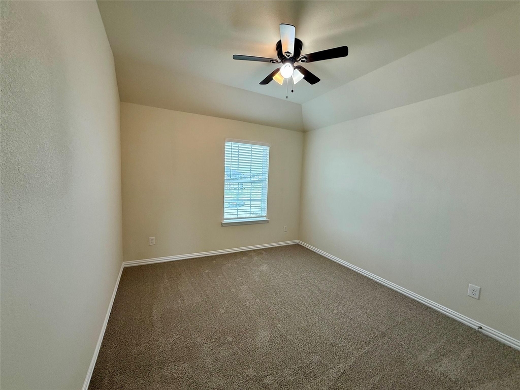 23422 Bordeaux Drive - Photo 21