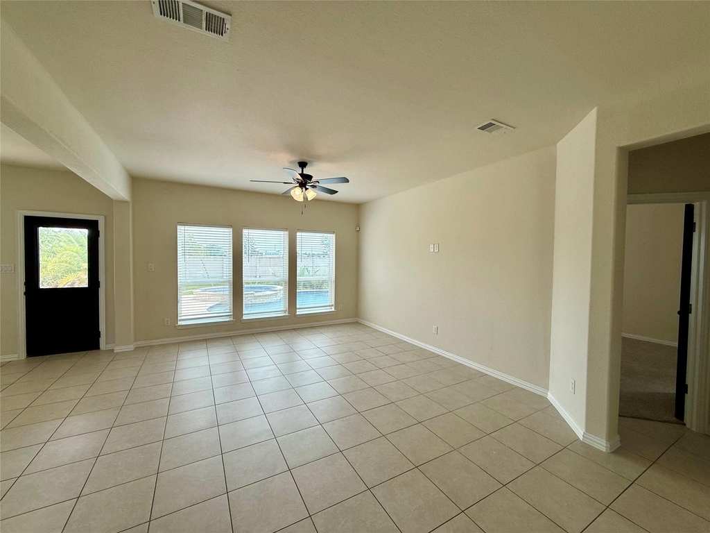 23422 Bordeaux Drive - Photo 10