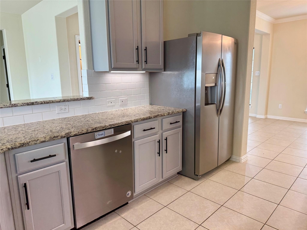 23422 Bordeaux Drive - Photo 7