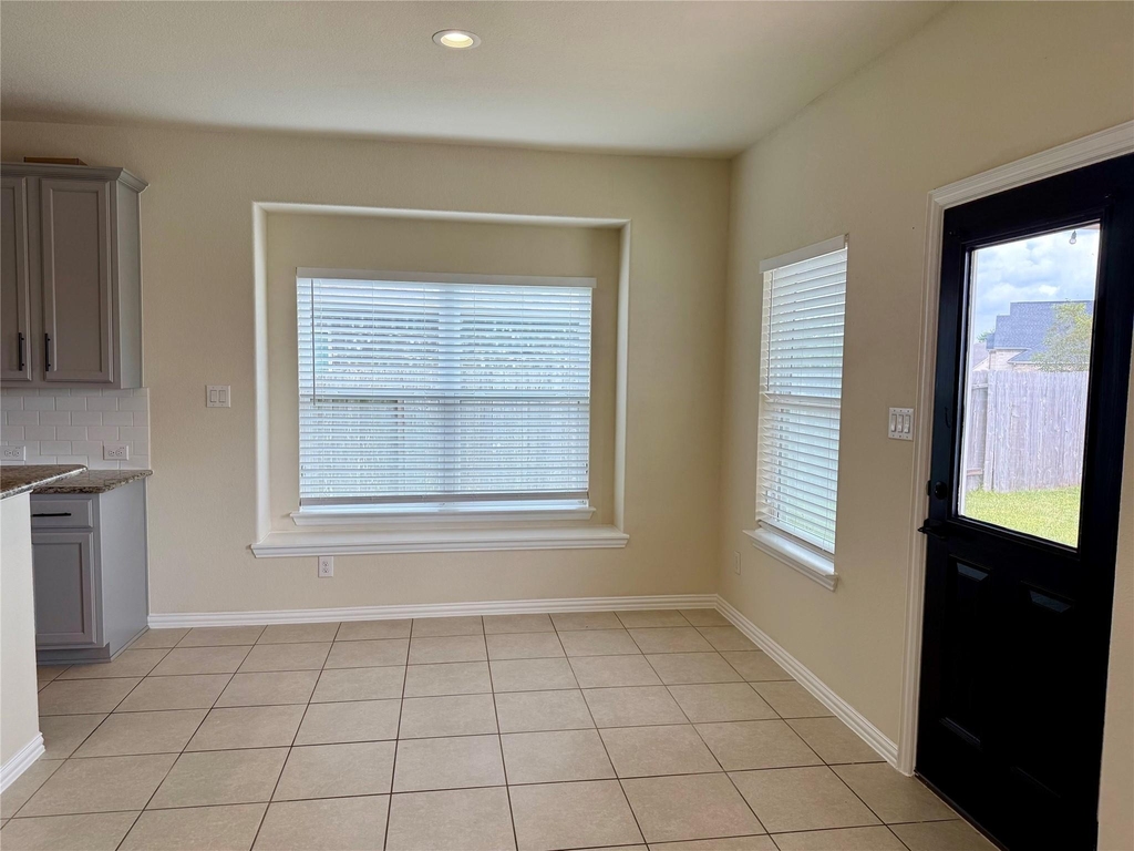 23422 Bordeaux Drive - Photo 12